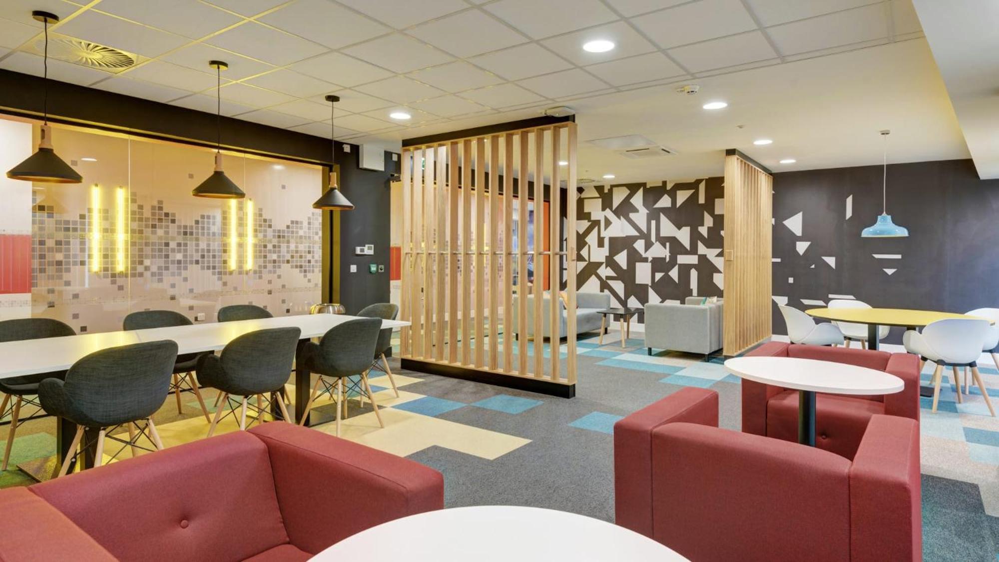Apartament Experience Spacious & Stylish In The Vibrant Hub At New Bridewell!