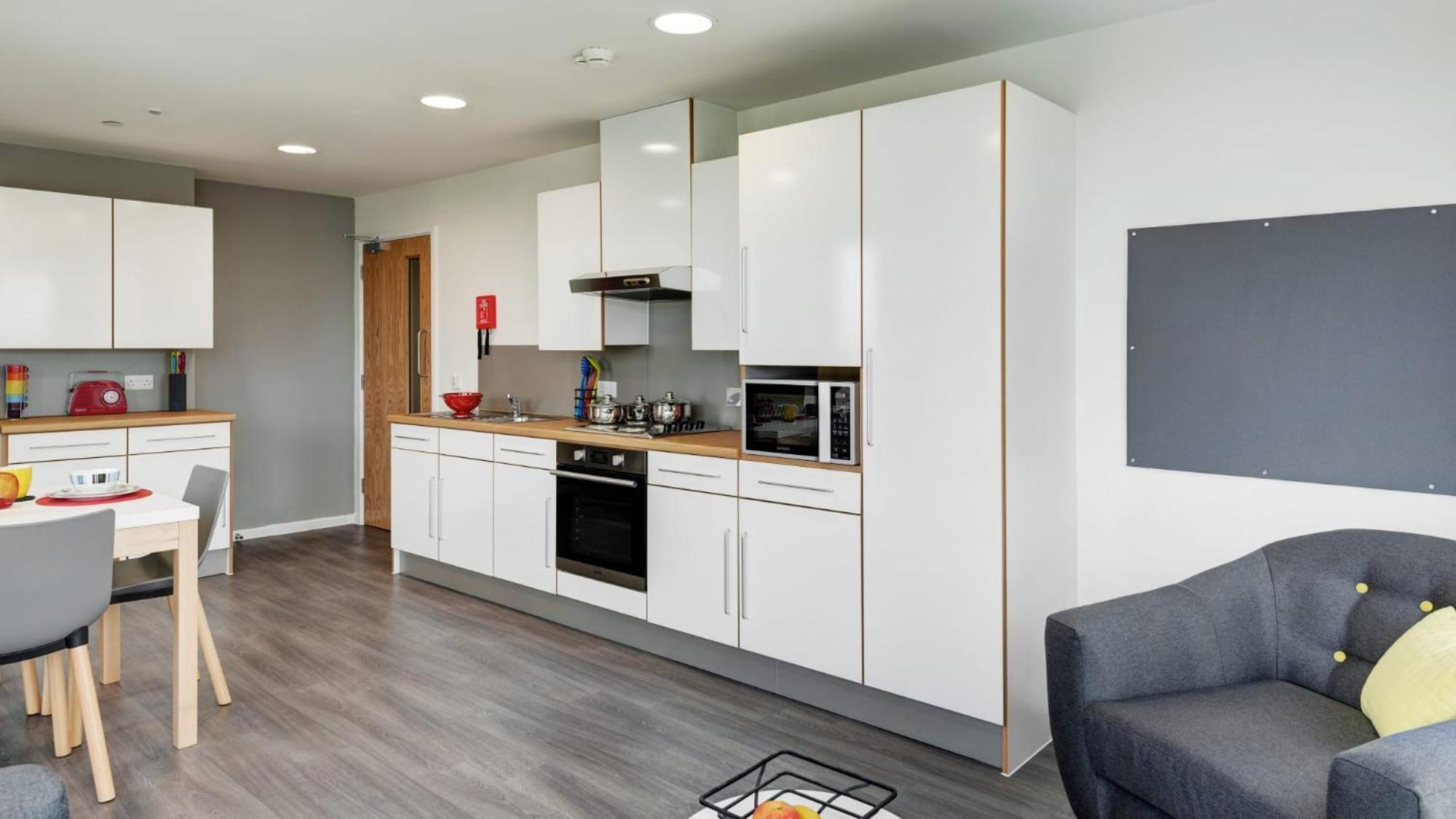 Experience Spacious & Stylish In The Vibrant Hub At New Bridewell! Apartament